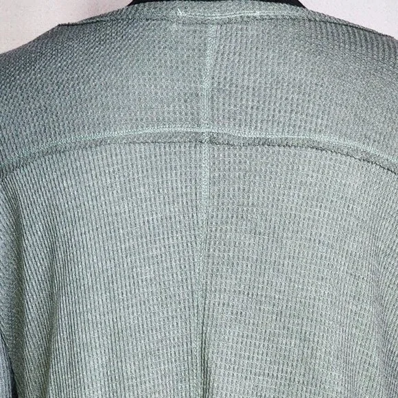 Fringe Studios Green Cotton Poly LS Deep Side Slit High Low Waffle Knit Top Sz M - Picture 11 of 16